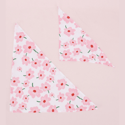 Pet Triangular Bib/Bandana – Scarf with Flowers Design for Dogs & Cats, Flowers
