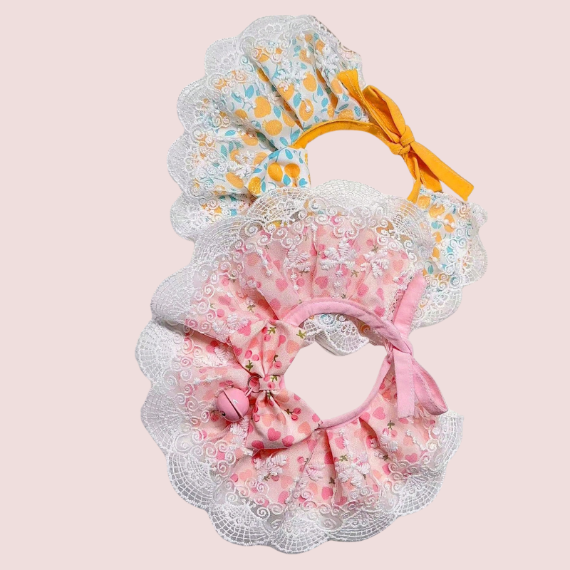 2pcs Lace Print Pet Bandana Bibs – Decorative Triangular Bibs for Cats