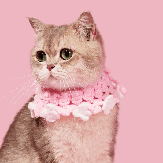 Pink Floral Knit Pet Collar – Soft Knitted Bandana for Cats